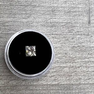 1.09 ct princess cut lab diamond